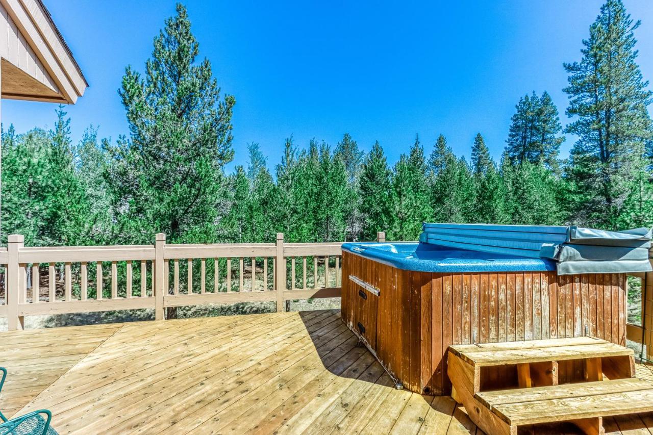 Hickory Lane 16 | Discover Sunriver Villa Exterior photo