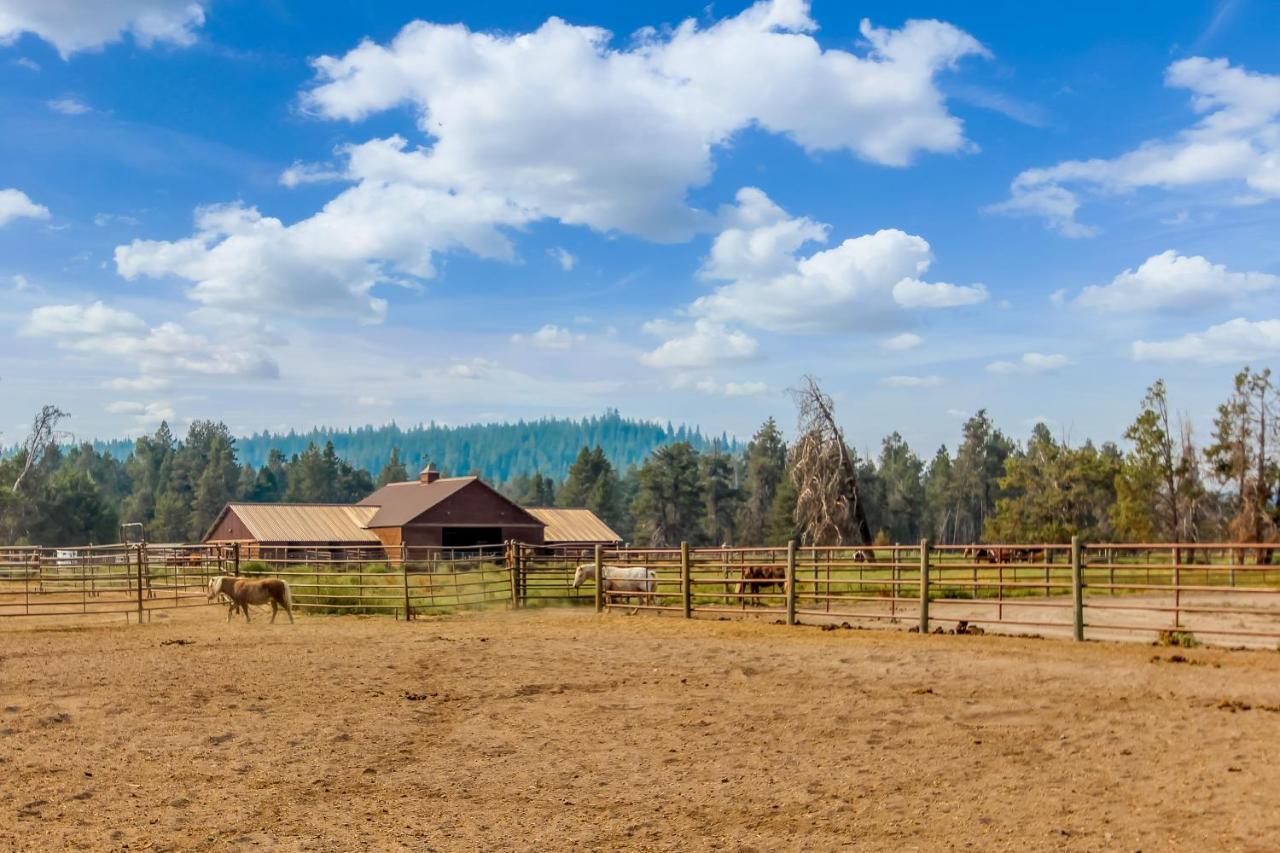 Hickory Lane 16 | Discover Sunriver Villa Exterior photo